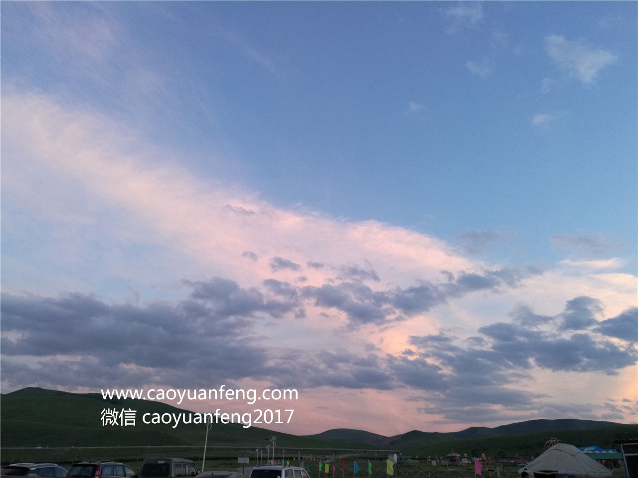 草原風(fēng)門前夕陽落日 寧靜傍晚超美麗
