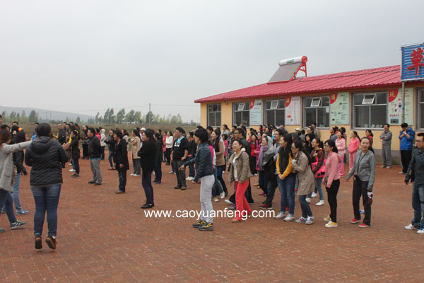 中公教育160人團(tuán)隊(duì)初秋豐寧壩上行